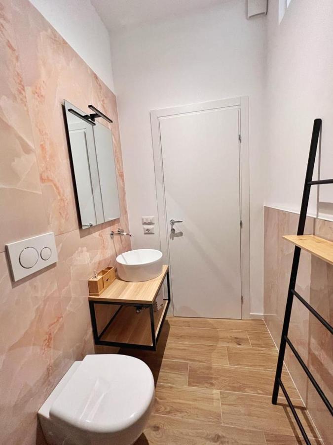 Finella Charming Rooms Bari Exterior photo